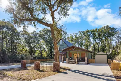 981 E Chestnut Avenue E, Crestview, FL 32539 - Photo 7