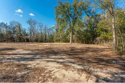 1520 Brunson Road, Caryville, FL 32427 - Photo 27