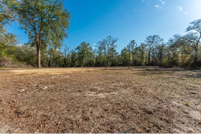 1520 Brunson Road, Caryville, FL 32427 - Photo 23