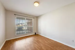 2207 Titanium Dr, Crestview, FL 32536 - Photo 9