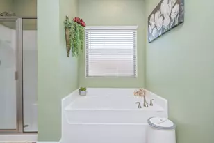 2104 Queen St, Crestview, FL 32536 - Photo 21