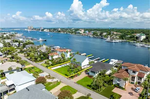 611 Lagoon Dr, Destin, FL 32541 - Photo 7