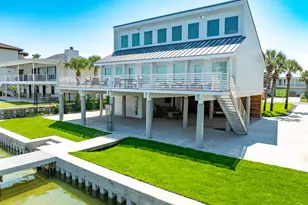 611 Lagoon Dr, Destin, FL 32541 - Photo 3