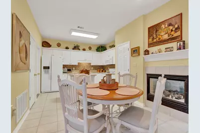 1325 Treasure Cove, Niceville, FL 32578 - Photo 3