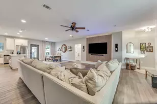 320 N Cedar Ave N, Niceville, FL 32578 - Photo 3