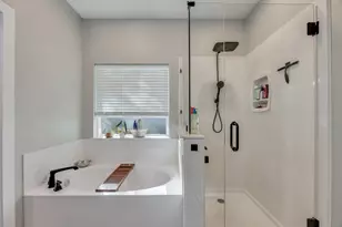 320 N Cedar Ave N, Niceville, FL 32578 - Photo 21