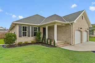 215 Abner Wy, Niceville, FL 32578 - Photo 1