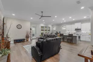 215 Abner Wy, Niceville, FL 32578 - Photo 5