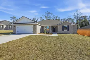 1576 Texas Pkwy, Crestview, FL 32536 - Photo 1