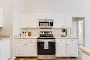 1013 Freeport Ct, Mary Esther, FL 32569 - Photo 13