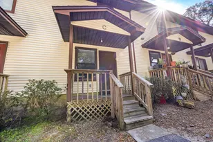 205 Marquette St, Niceville, FL 32578 - Photo 1