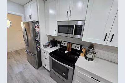 11 NW Poulton Drive NW #UNIT E, Fort Walton Beach, FL 32548 - Photo 5