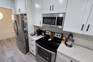 11 NW Poulton Dr NW, Fort Walton Beach, FL 32548 - Photo 5