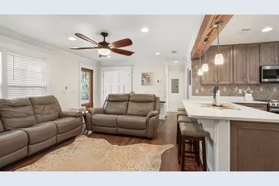 521 W Juniper Avenue W, Defuniak Springs, FL 32433 - Photo 3