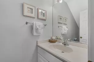 8443 Gulf Blvd, Navarre, FL 32566 - Photo 15