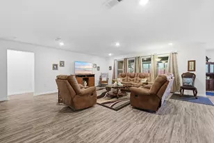 365 Merlin Ct, Crestview, FL 32539 - Photo 11