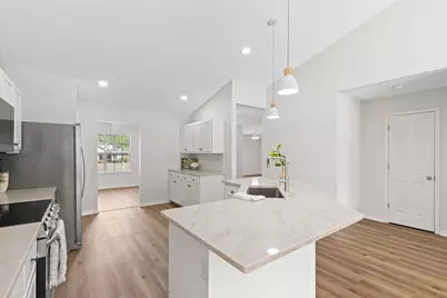 7437 Brevard Street, Navarre, FL 32566 - Photo 11