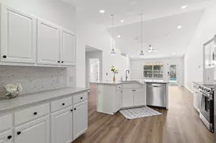 7437 Brevard St, Navarre, FL 32566 - Photo 9