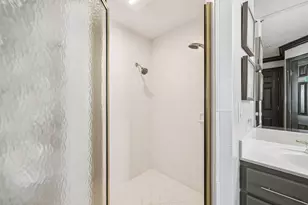 7115 Thomas Dr, Panama City Beach, FL 32408 - Photo 31