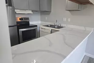 308 SW Miracle Strip Pkwy Parkway SW, Fort Walton Beach, FL 32548 - Photo 7