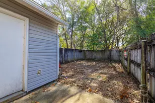 912 48th St, Niceville, FL 32578 - Photo 13