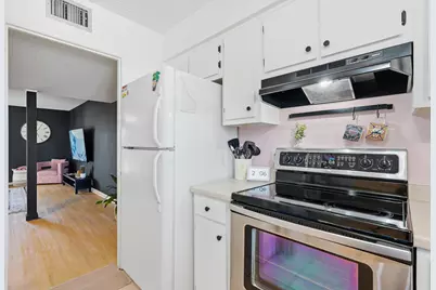 208 Cloverdale Boulevard #UNIT 8, Fort Walton Beach, FL 32547 - Photo 9