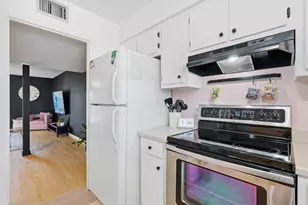 208 Cloverdale Blvd, Fort Walton Beach, FL 32547 - Photo 9