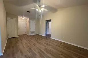 240 Westview Dr, Crestview, FL 32536 - Photo 3