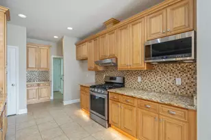 526 Tail Spin Dr, Holt, FL 32564 - Photo 11