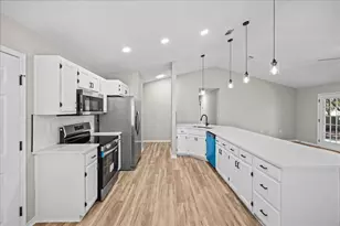 204 Southview Dr, Crestview, FL 32536 - Photo 7