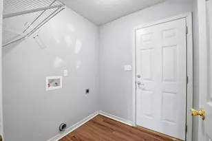 2650 Hidden Estates Cir, Navarre, FL 32566 - Photo 35