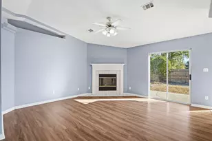 2650 Hidden Estates Cir, Navarre, FL 32566 - Photo 9