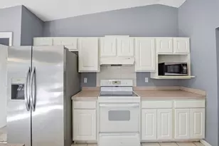 2650 Hidden Estates Cir, Navarre, FL 32566 - Photo 17