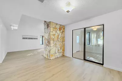 800 Bay Drive #APT 05, Niceville, FL 32578 - Photo 7