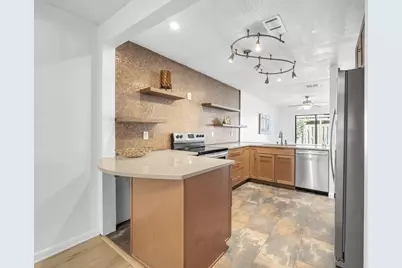 800 Bay Drive #APT 05, Niceville, FL 32578 - Photo 5