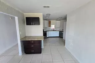 2129 Ainsdale Ct, Navarre, FL 32566 - Photo 7