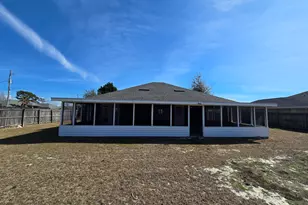 2129 Ainsdale Ct, Navarre, FL 32566 - Photo 15