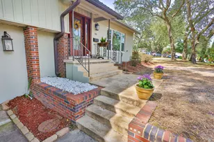 28 SE Anastasia Dr SE, Fort Walton Beach, FL 32548 - Photo 3