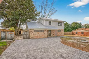 702 Whippoorwill Ln, Destin, FL 32541 - Photo 1