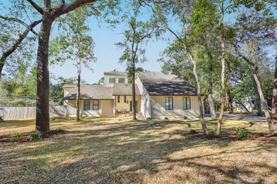 105 E Capri Cove E, Niceville, FL 32578 - Photo 1