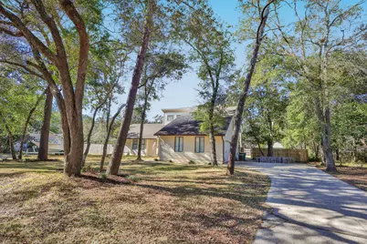 105 E Capri Cove E, Niceville, FL 32578 - Photo 3