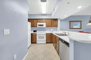 1324 SE Miracle Strip Parkway SE, Fort Walton Beach, FL 32548 - Photo 13