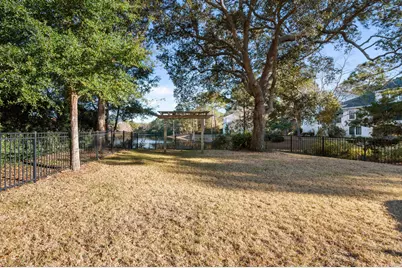 1569 Lakeside Drive, Niceville, FL 32578 - Photo 47