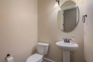 1569 Lakeside Dr, Niceville, FL 32578 - Photo 25