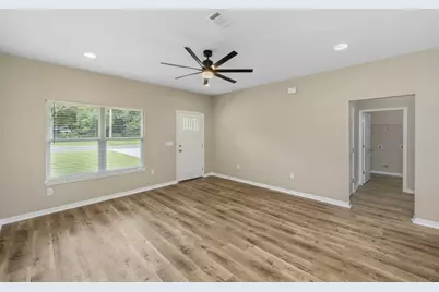 1357 E Chestnut Avenue E, Crestview, FL 32539 - Photo 9