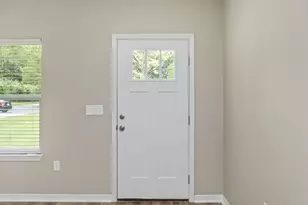 1357 E Chestnut Ave E, Crestview, FL 32539 - Photo 5