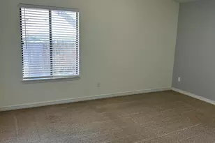 3942 Balsam Dr, Niceville, FL 32578 - Photo 11