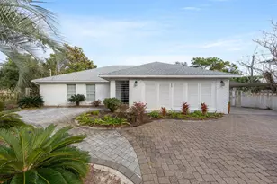 189 N Beach Dr N, Miramar Beach, FL 32550 - Photo 3