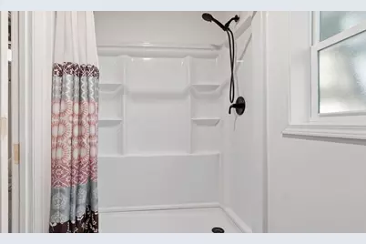 60 N 8th Street N, Defuniak Springs, FL 32433 - Photo 11