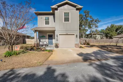 7388 Hiawatha Lane, Navarre, FL 32566 - Photo 1